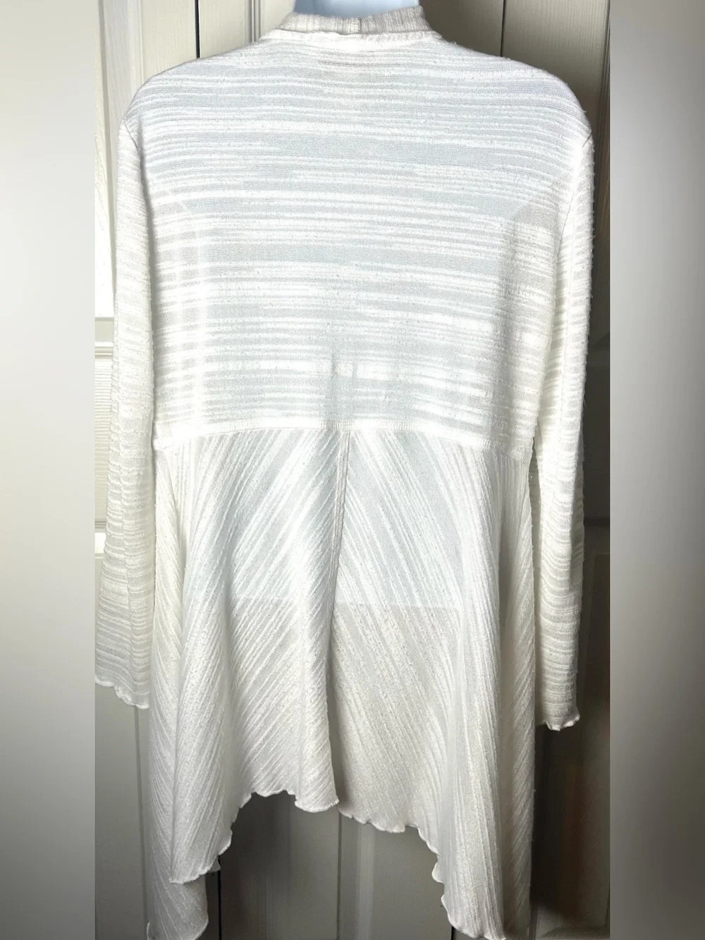 JOSEPH RIBKOFF Sweater Cardigan Lightweight Drape Waterfall White Textured 12
